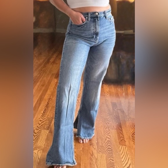 ZARA High-Rise Straight Leg Jeans | Inside Hem Slit | Size 6 - Picture 2 of 4